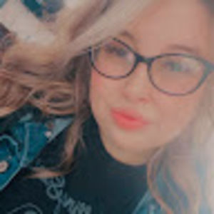 Meet your Posher, Kara